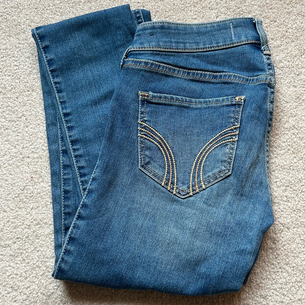 Hollister Jeans size 0 regular, medium wash (OR W24 L29)